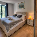 Vlamar - New Luxury House